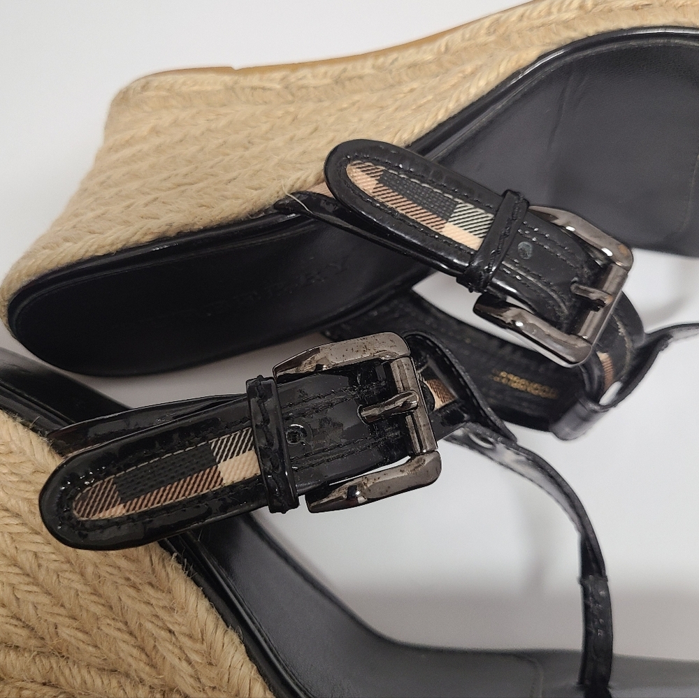 Burberry Vintage Black Patent Nova Check Wedge Thong Sandals with Box Sz 41 US 9 - Picture 7 of 16